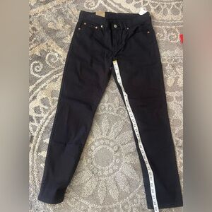 Levi’s boyfriend jeans 28X30 Midrise  taper legs, NWT